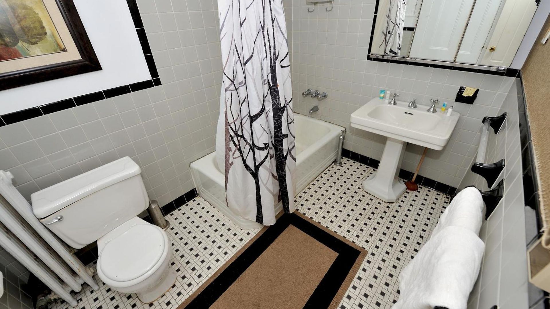 Comfy 3 Bedroom 1 Bath In Nyc Apartment New York