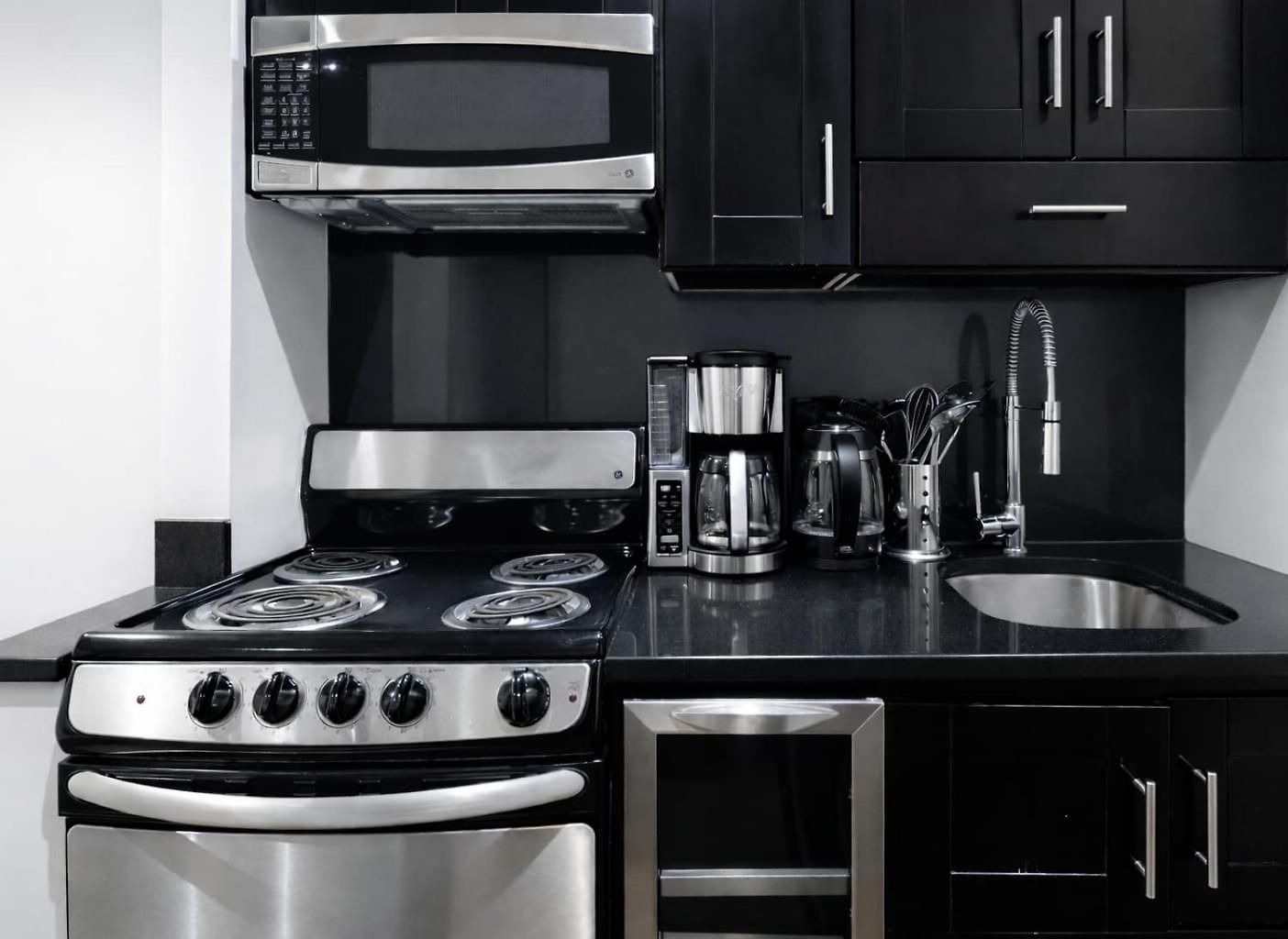 Hip Nyc Hideaway In Lively East Village * New York