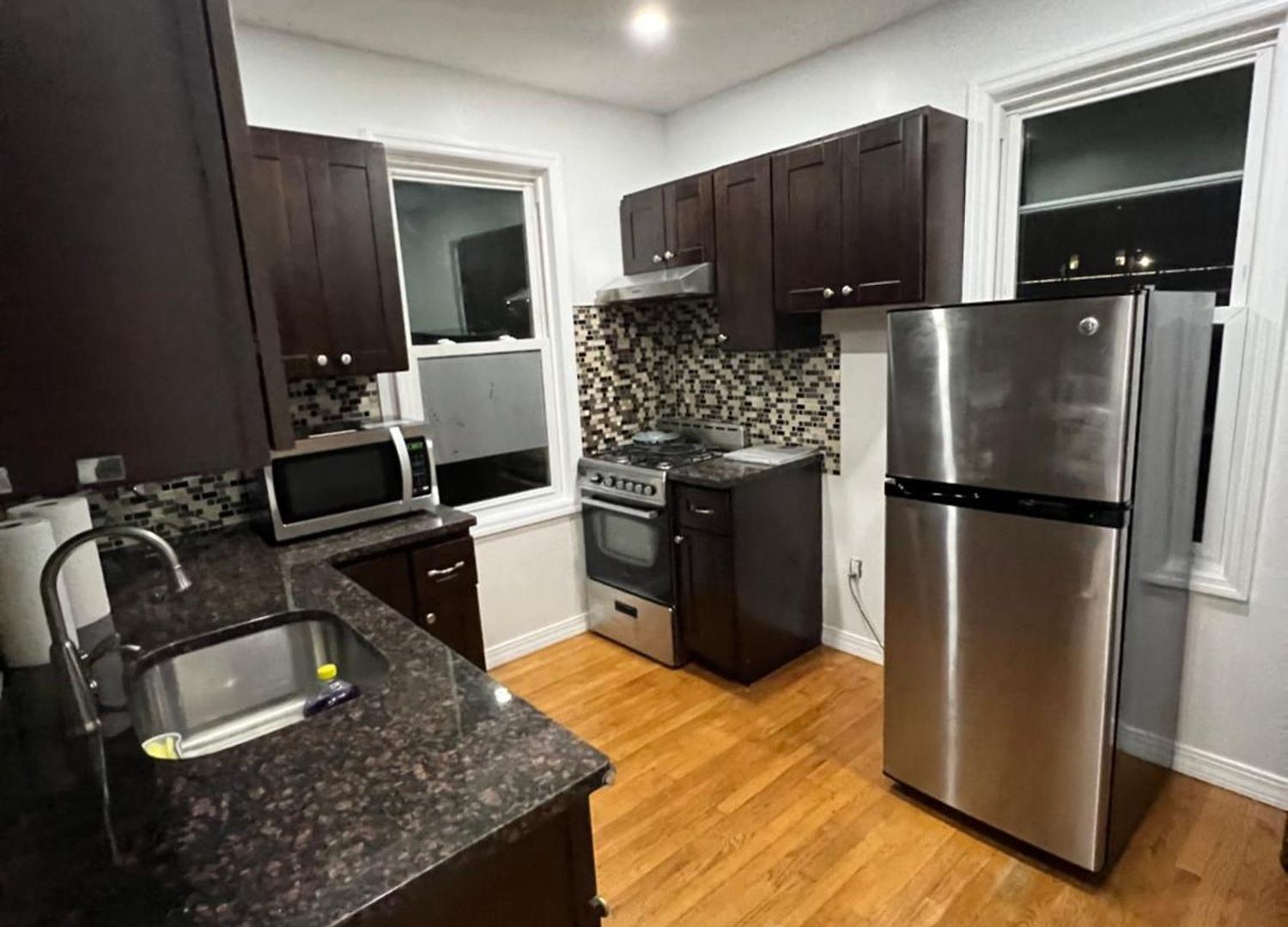 Cozy 2-person Near Jfk Airport & Shopping Area