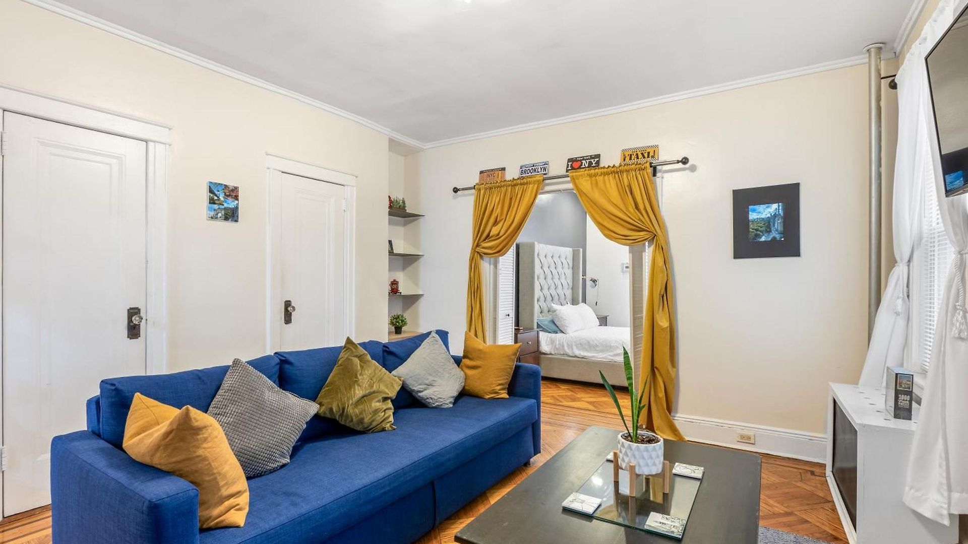 Impeccable 1br Unit In Brooklyn Apartment