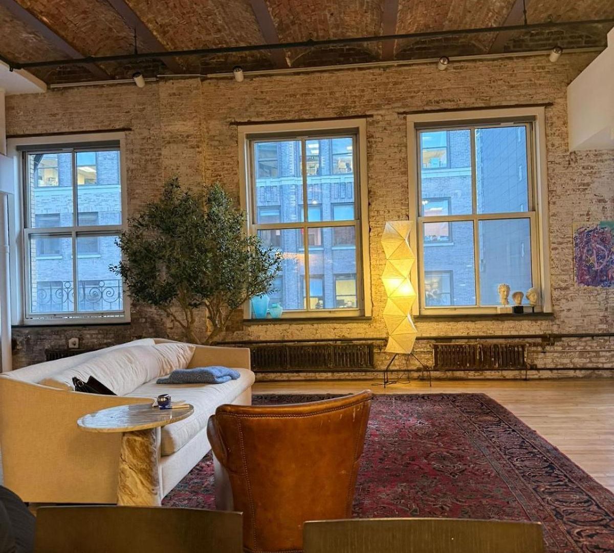 Sun-filled Luxury Historic 2 Bedrooms Apto New York