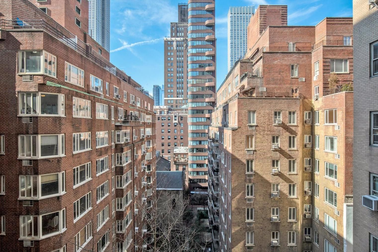 Midtown 1br W Gym Doorman Nr Grand Nyc-746 Apartment New York