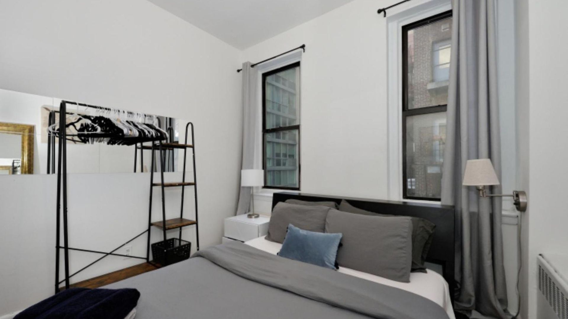 Spacious 3 Bedroom In Prime Location Of Nyc * New York