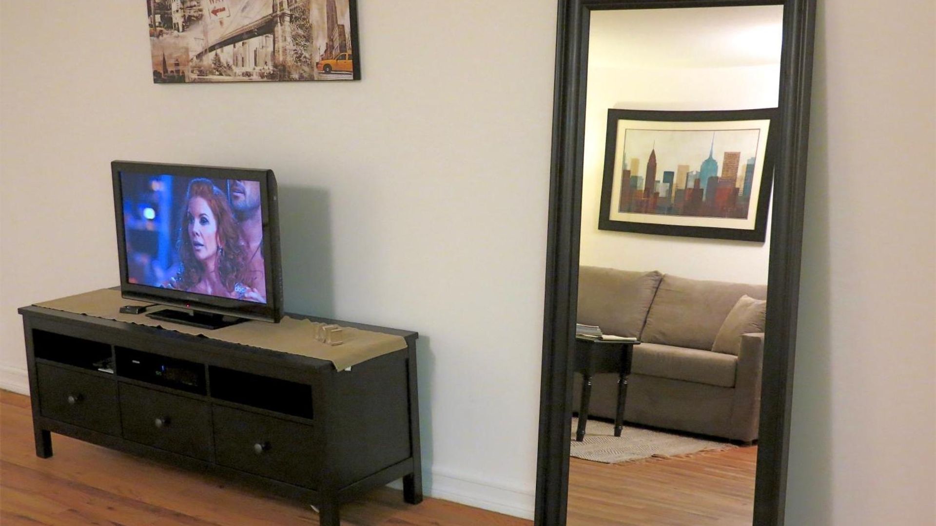 Apartment Rated 1br - Lenox 127