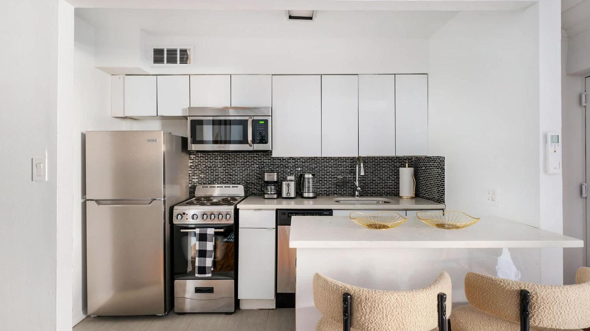 26-1c Gramercy Large 1br Wd * New York
