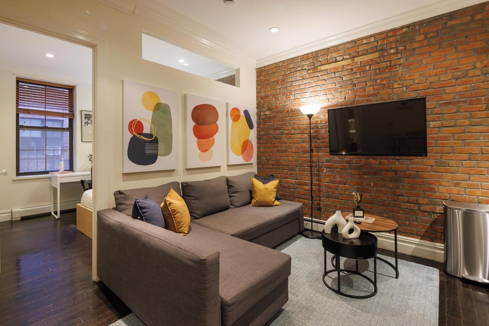 Apartment Refined & Stylish Manhattan Haven
