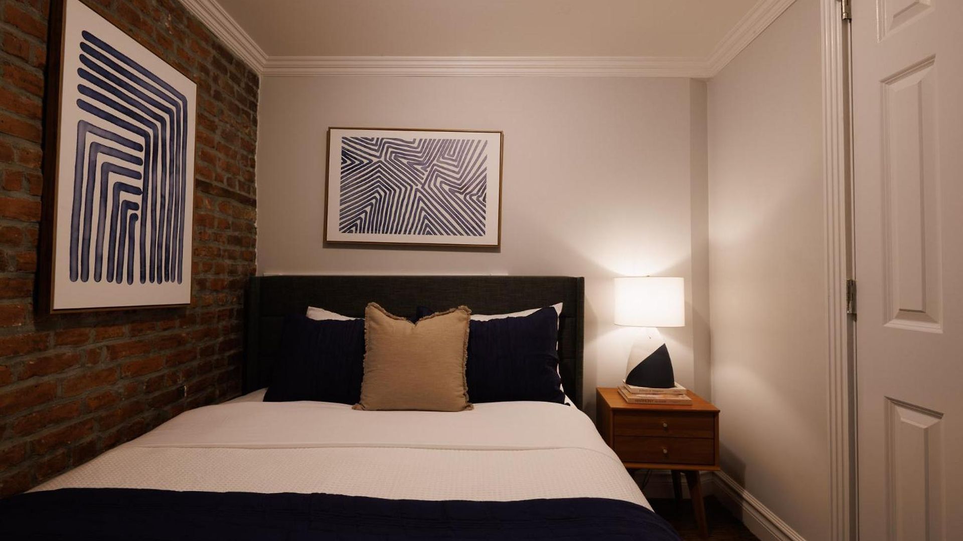 Urban Oasis 1br East Village Hideaway With Patio! New York