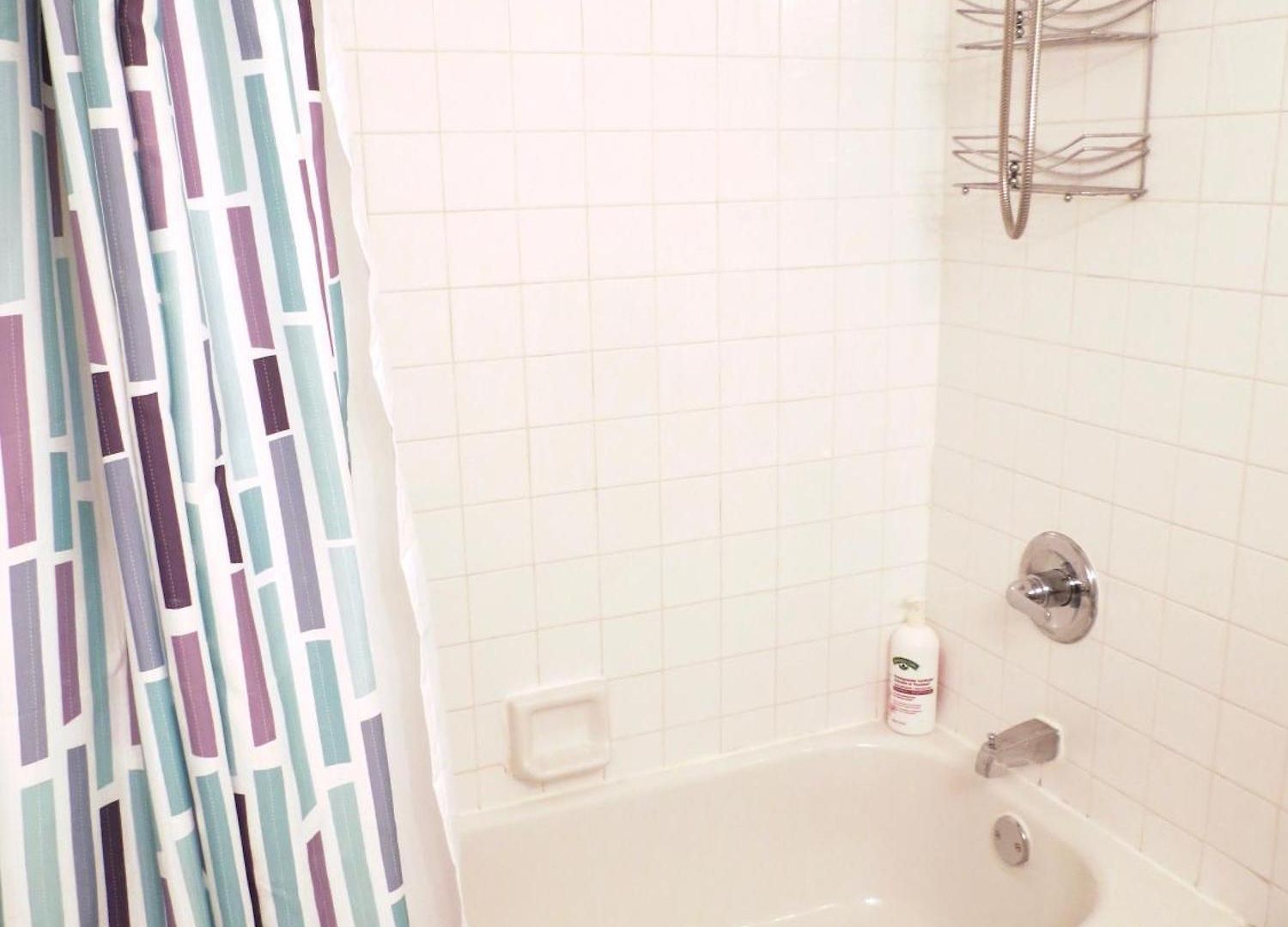 Rated 1br - Lenox 127 Apartment *