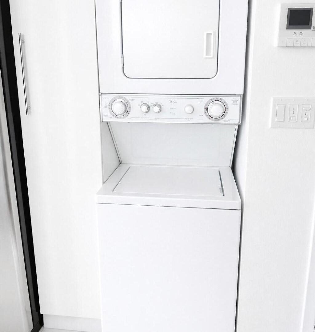 Bright And Spacious Apt, W&d In Unit - Monthly Apartment New York