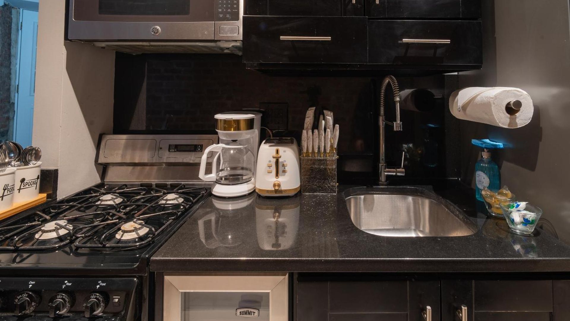 Elegant Gramercy Park Apartment *