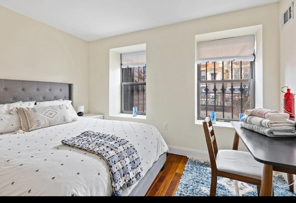Enchanting Brownstone With A Magical Garden * New York