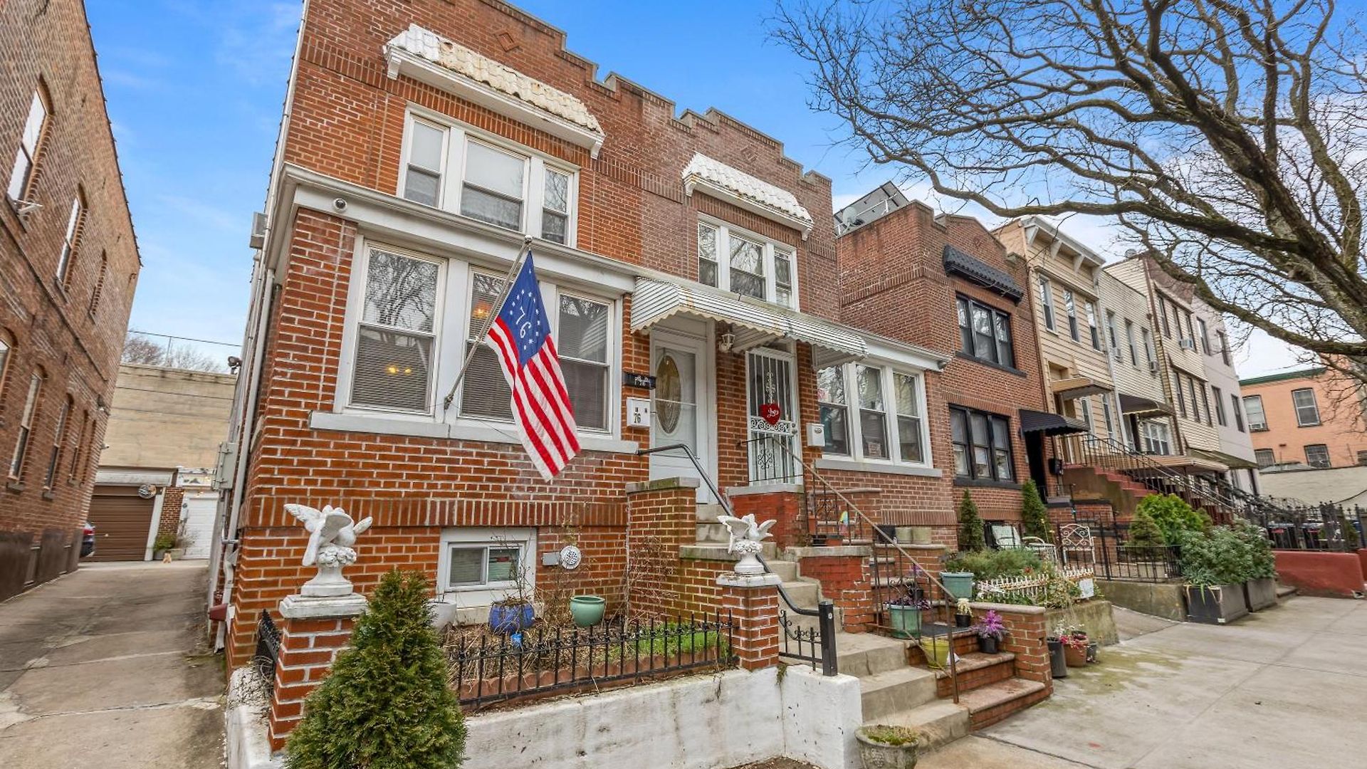 Impeccable 1br Unit In Brooklyn