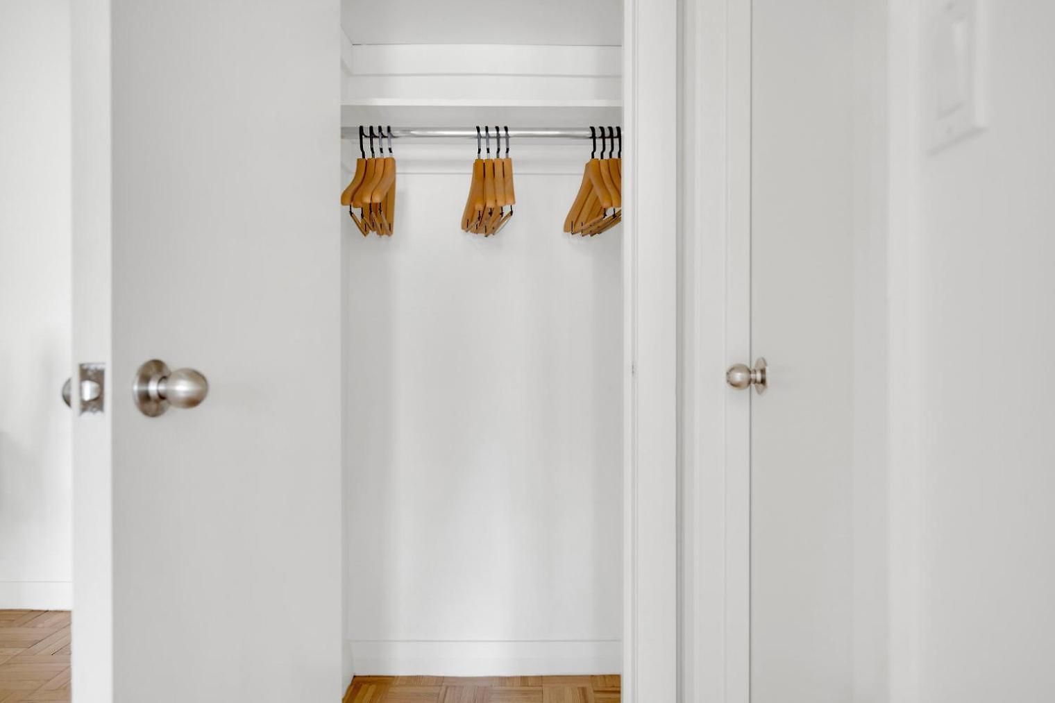 Midtown 1br W Gym Doorman Nr Grand Nyc-746 Apartment