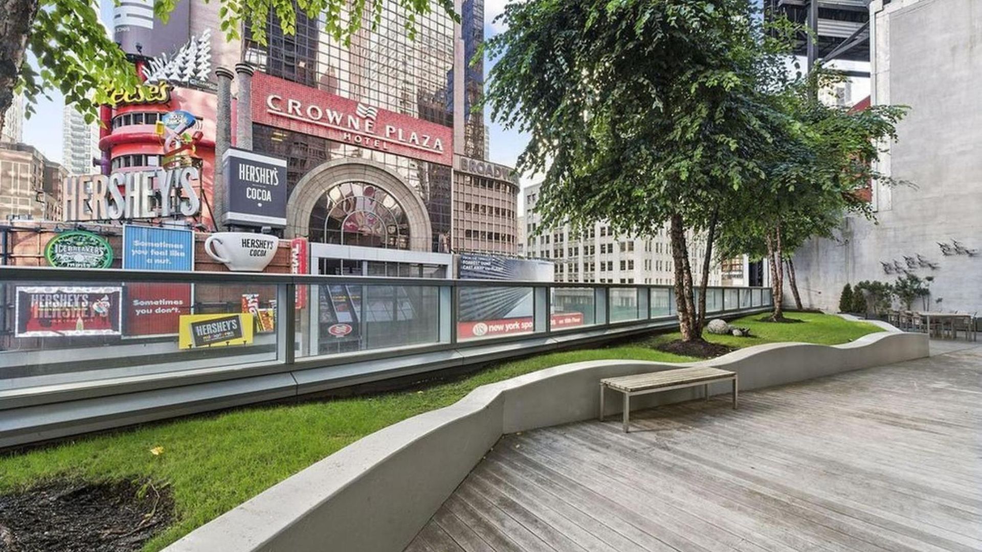 1600 Broadway Apartment