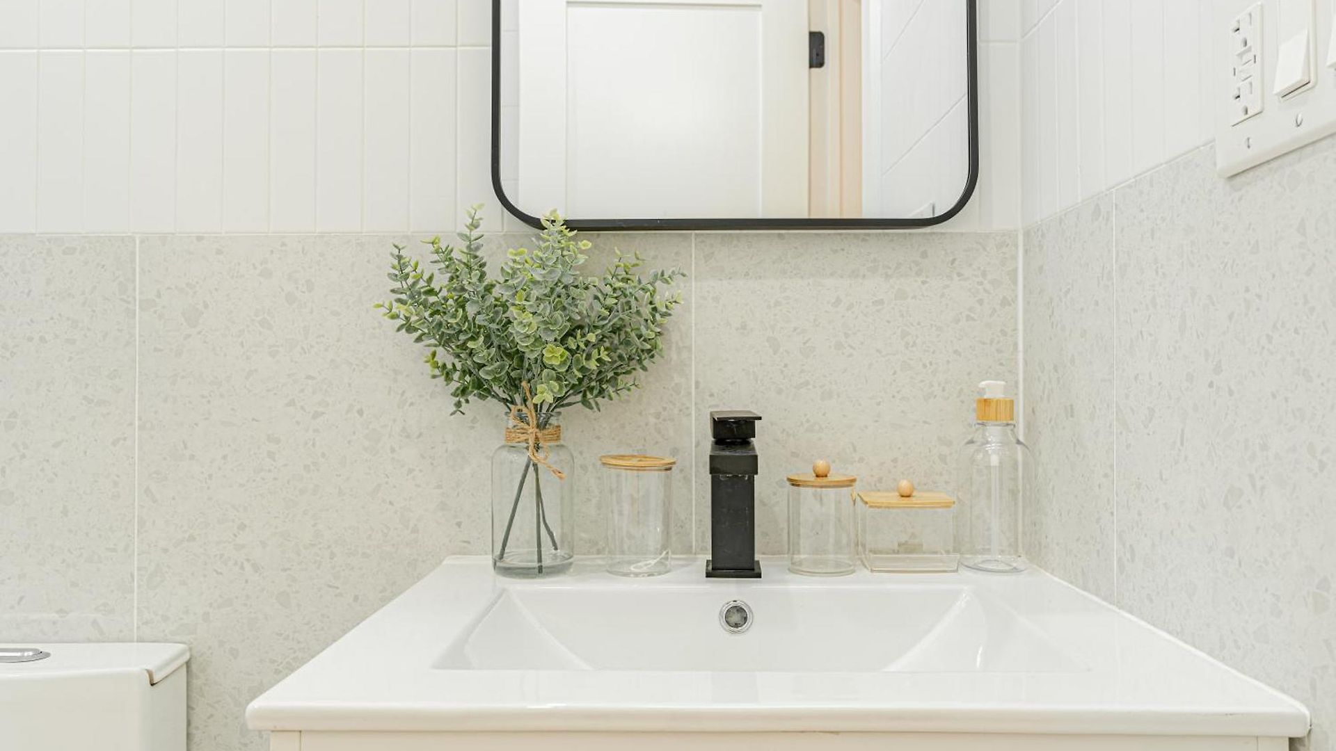 Chic In Brooklyn W Washer & Dryer Apartment New York