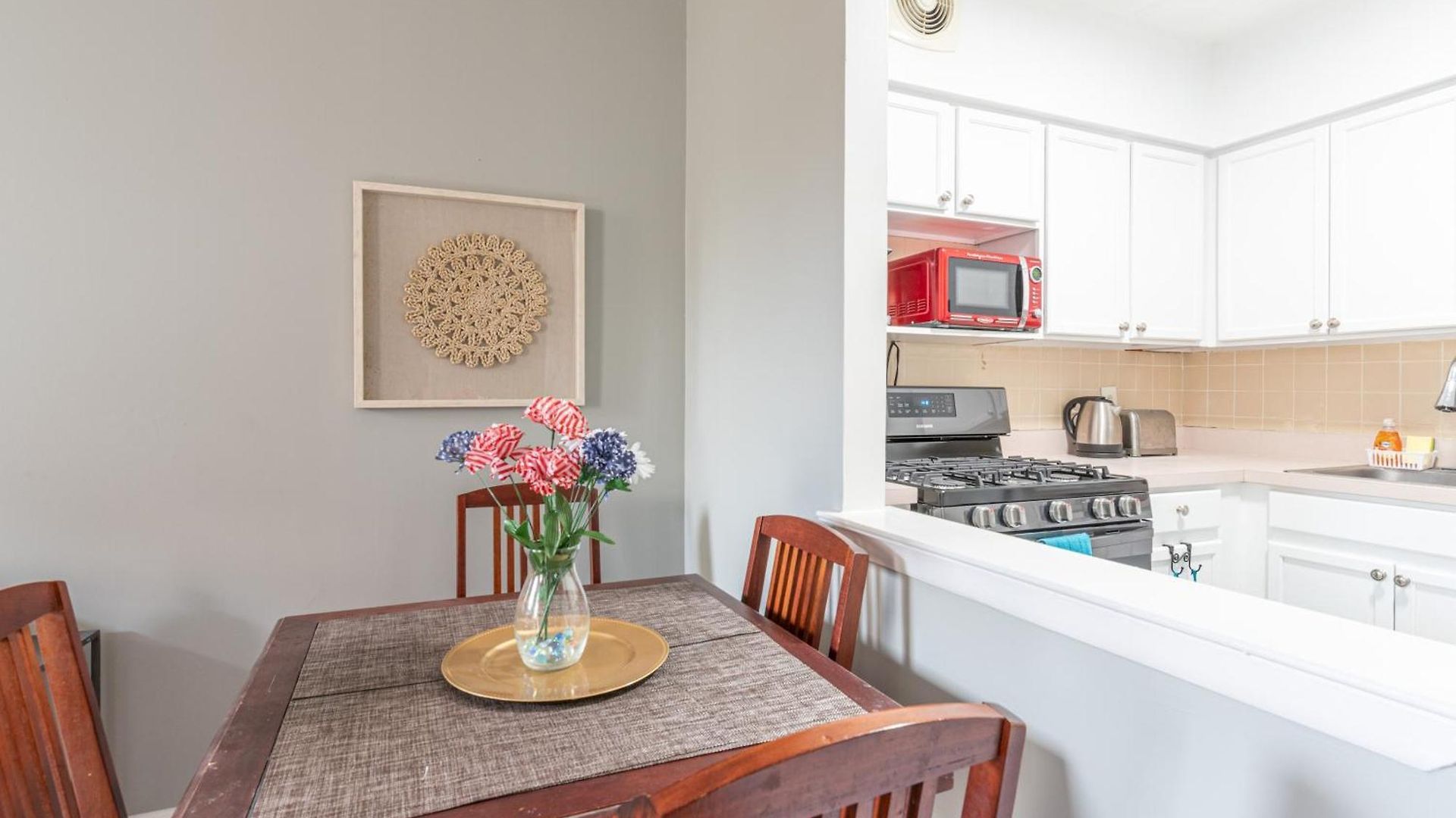 Apartment Stunning 3 Bed Fully Furnished