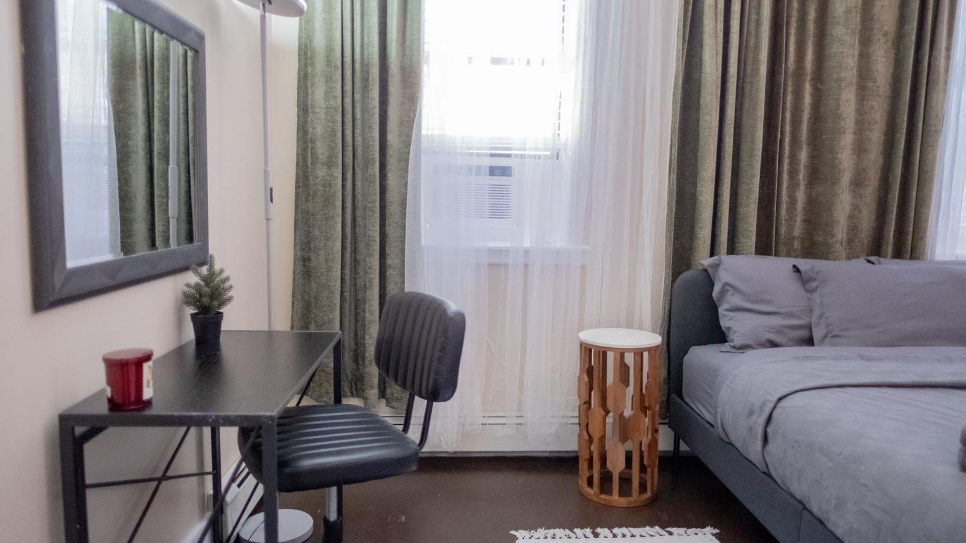 Brand New 3br 2ba Next To Park, Elevator *