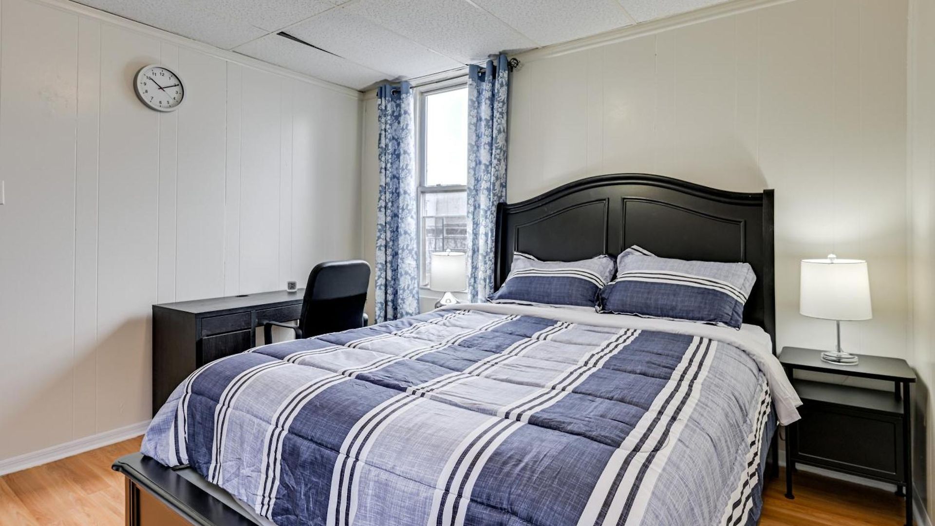 Easy Train Access! Quiet Commuter Apartment New York