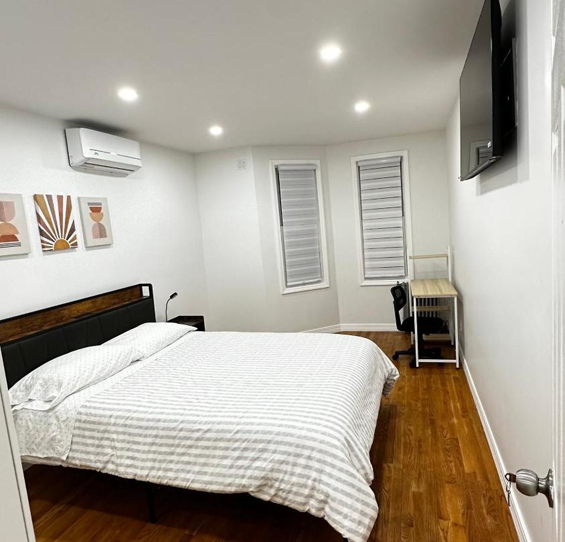 Cozy 2-person Near Jfk Airport & Shopping Area *
