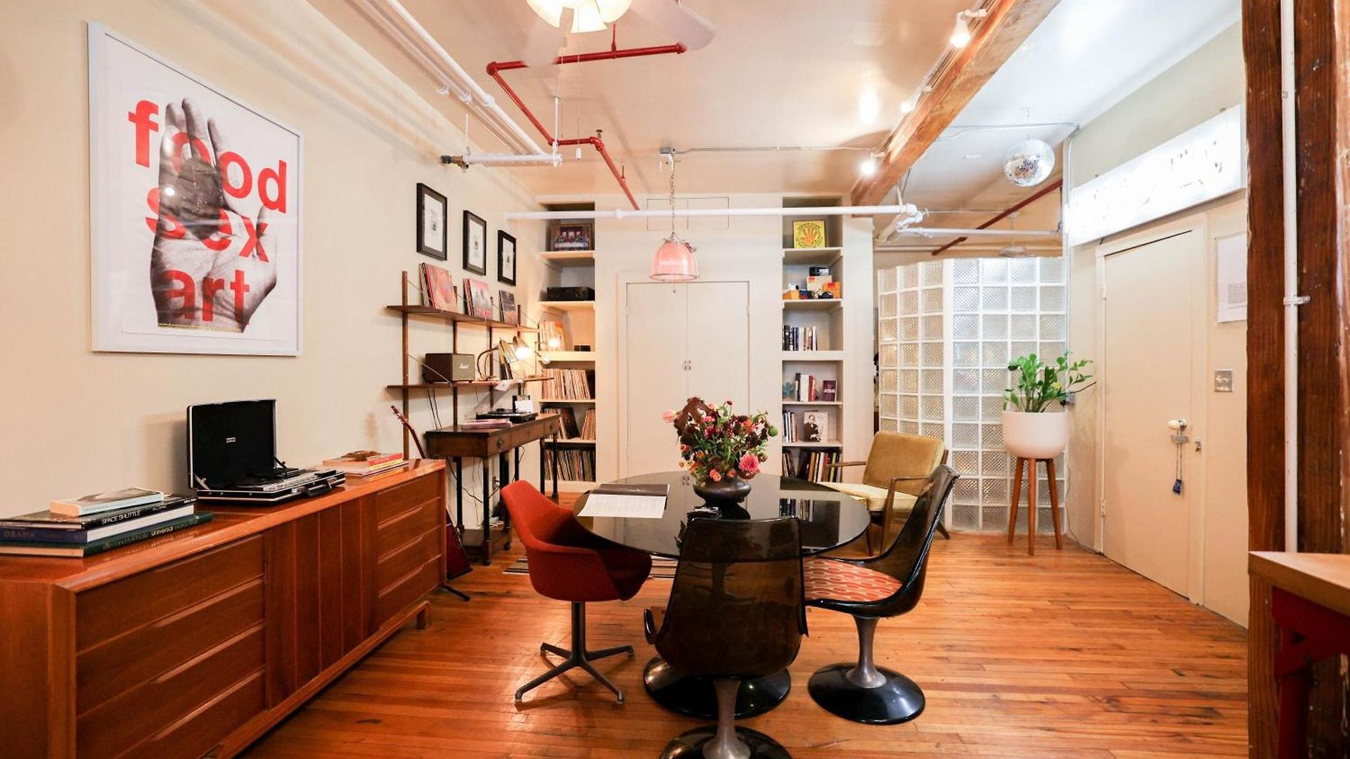Apartment Artistic Vintage Loft In Williamsburg New York
