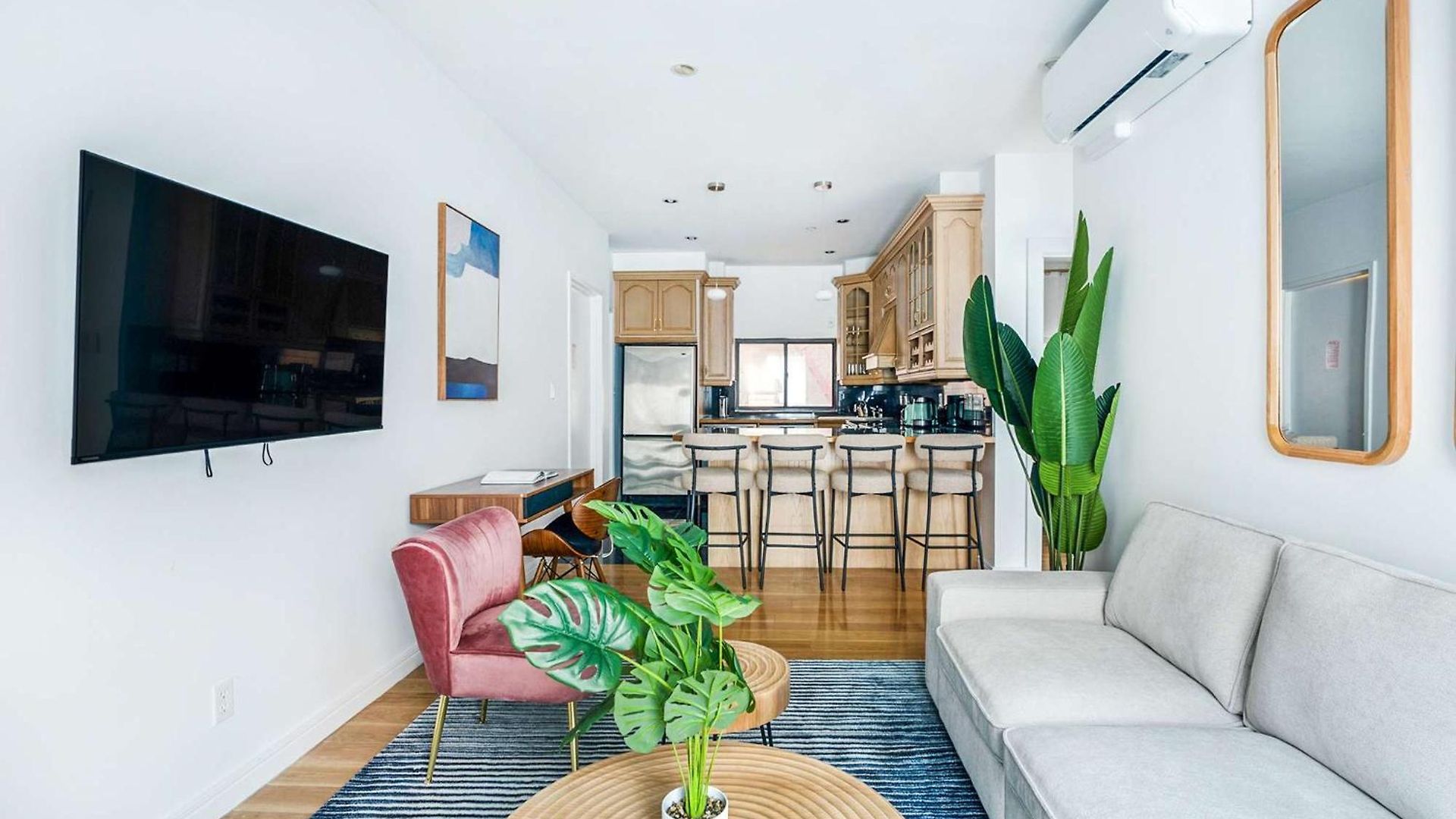26a-2 Spacious Brand New Fully Furnished 2-bedroom In Prime Murray Hill Move-in Ready Apartment
