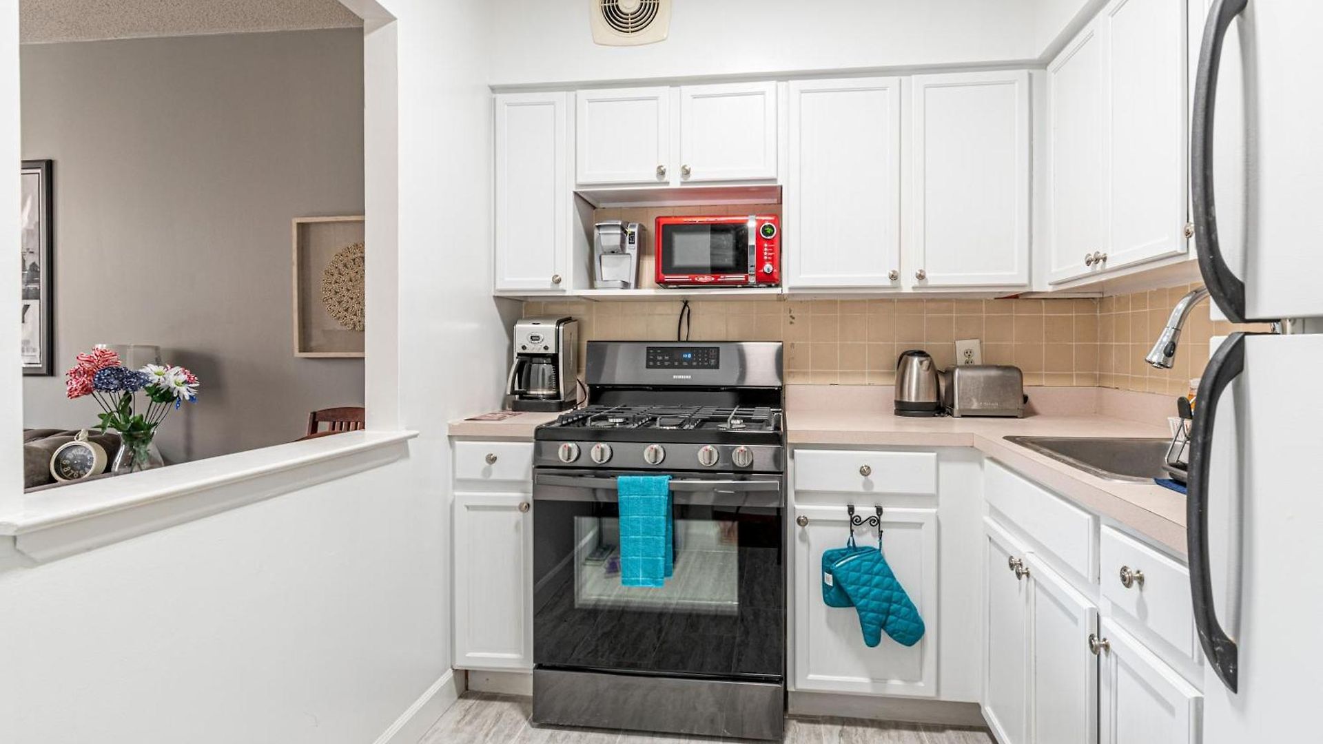 Apartment Stunning 3 Bed Fully Furnished