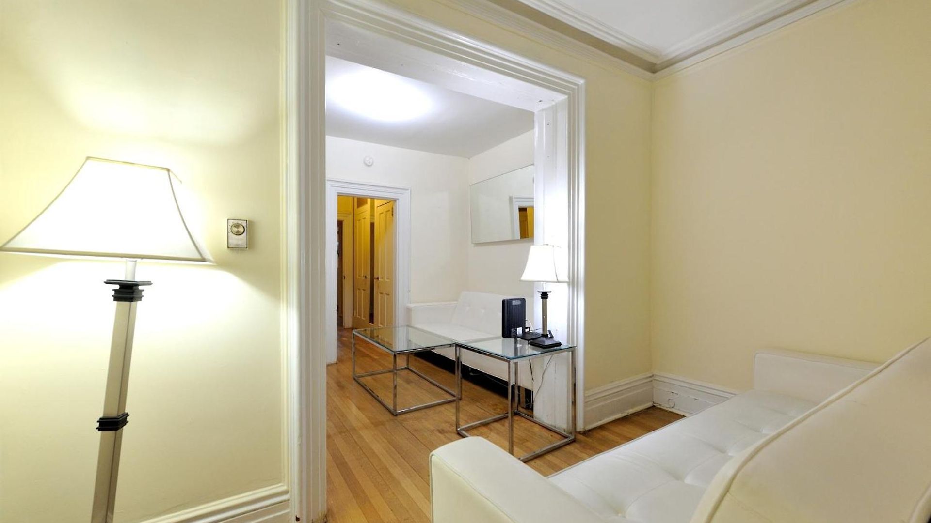 Comfy 3 Bedroom 1 Bath In Nyc *