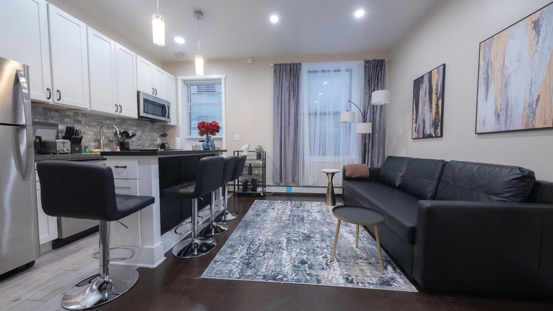 Brand New 3br 2ba Next To Park, Elevator Apartment