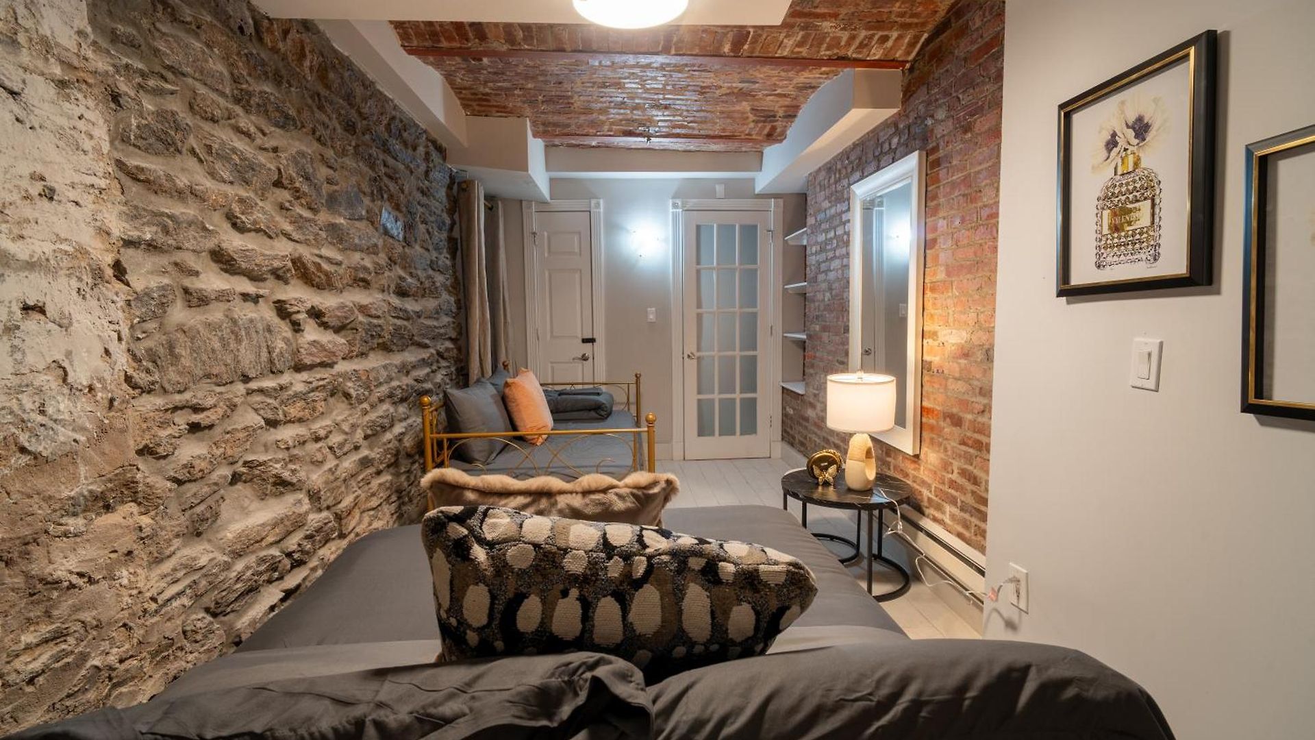 Elegant Gramercy Park Apartment New York