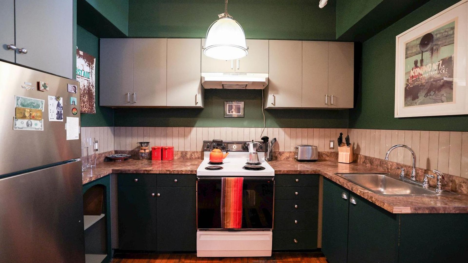 Artistic Vintage Loft In Williamsburg Apartment *