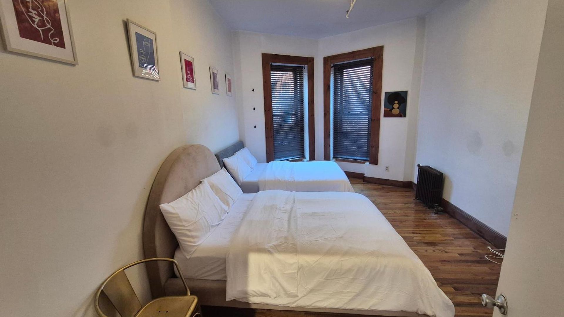 Relax And Unwind At Chic Bed-stuy Brownstone Apartment