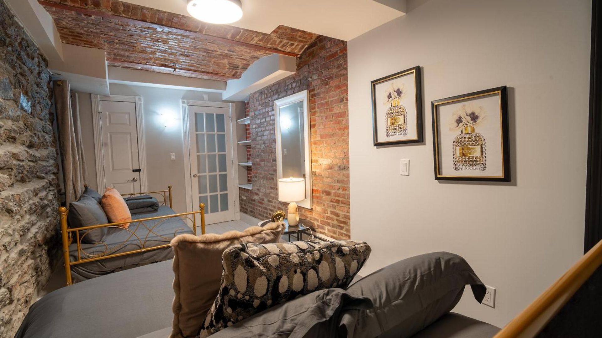 Elegant Gramercy Park Apartment New York
