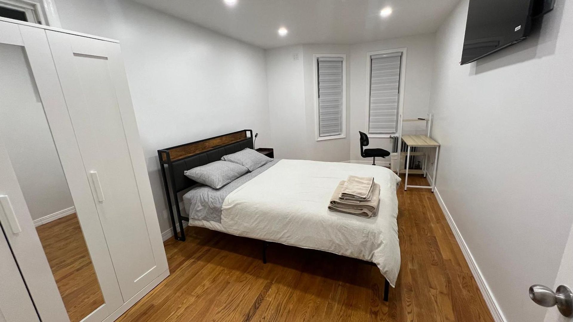 Cozy 2-person Near Jfk Airport & Shopping Area * New York