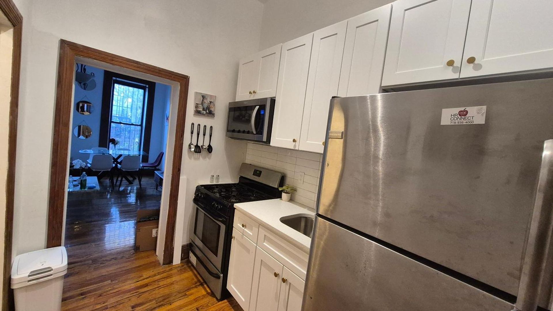 Relax And Unwind At Chic Bed-stuy Brownstone Apartment New York