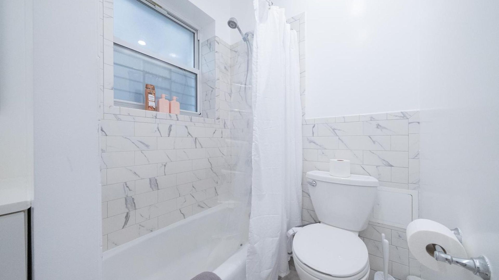 Brand New 3br 2ba Next To Park, Elevator Apartment *