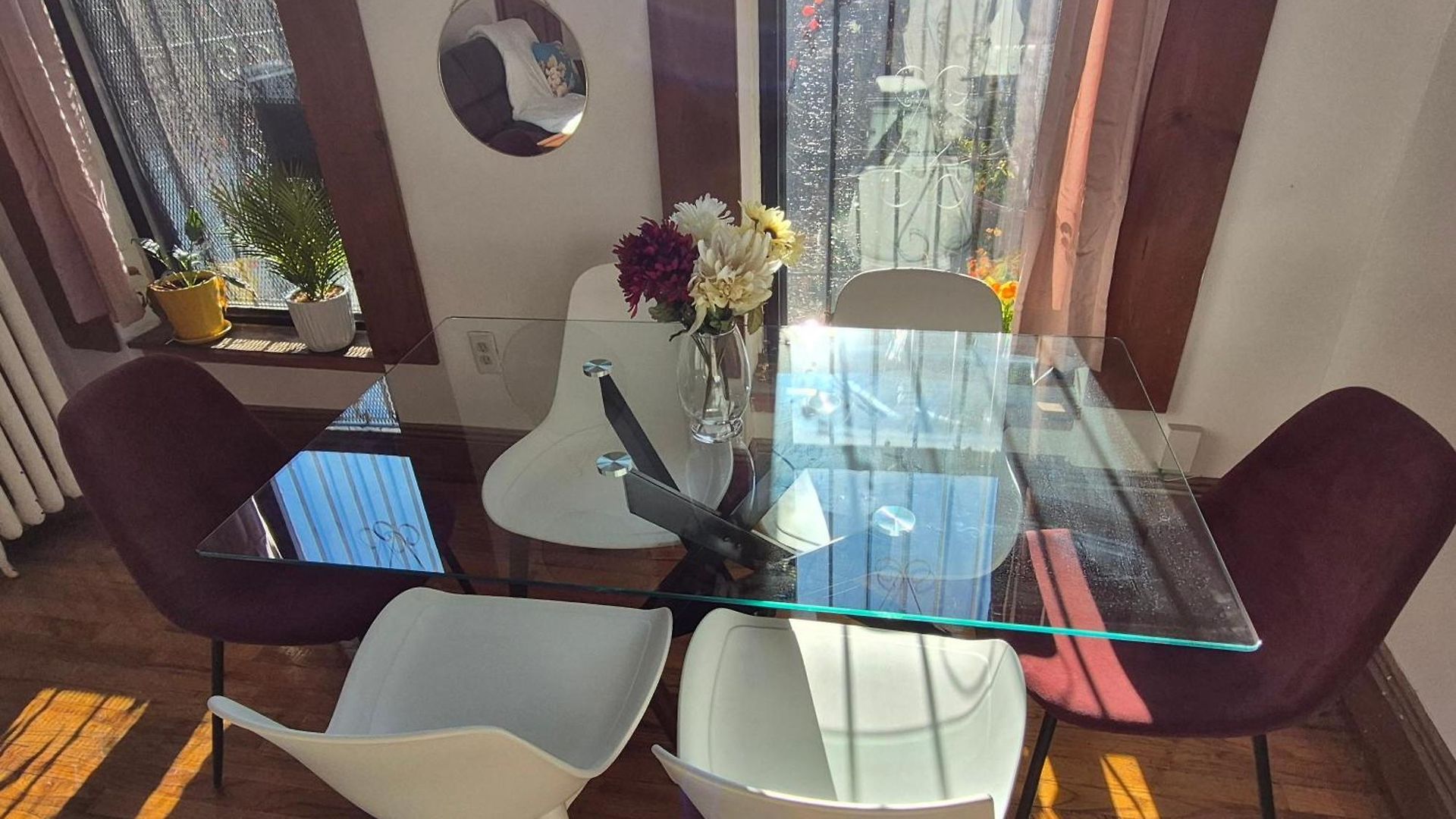 Relax And Unwind At Chic Bed-stuy Brownstone New York