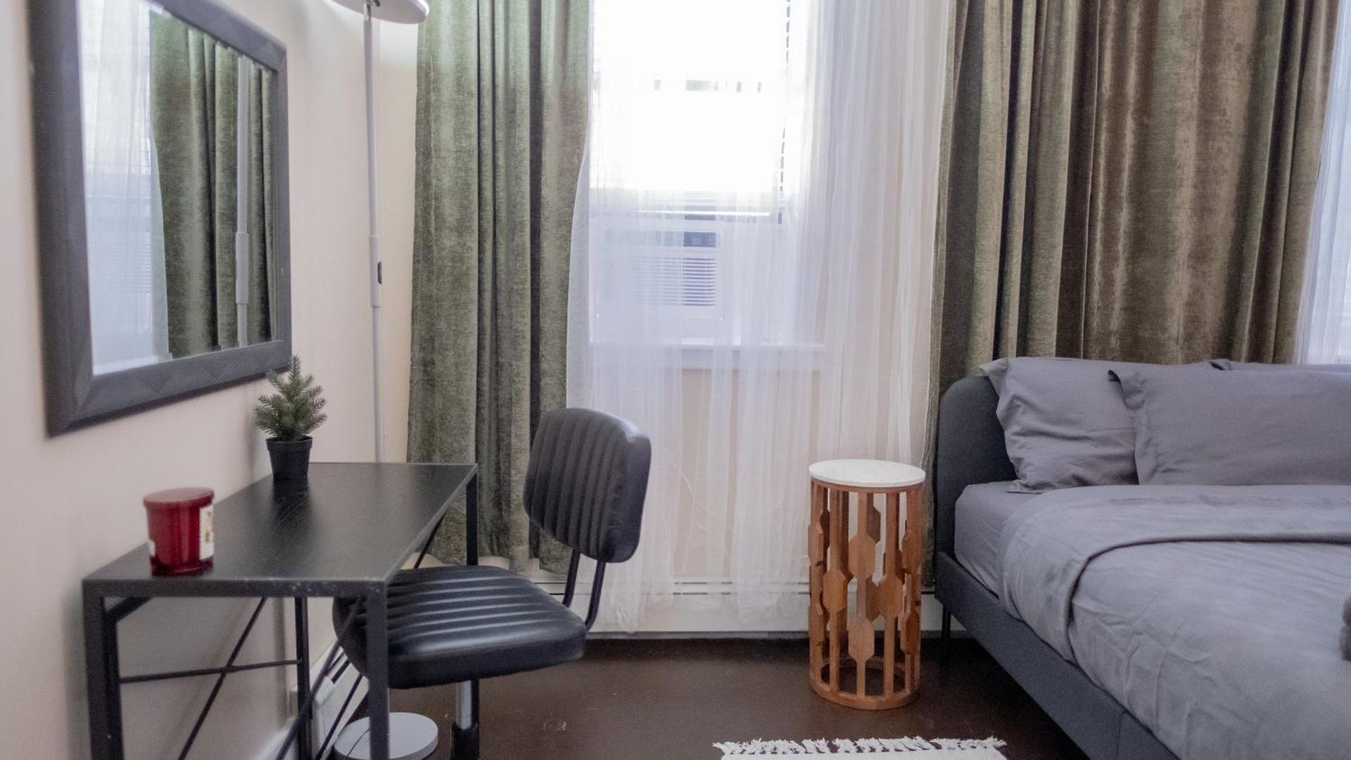 Brand New 3br 2ba Next To Park, Elevator