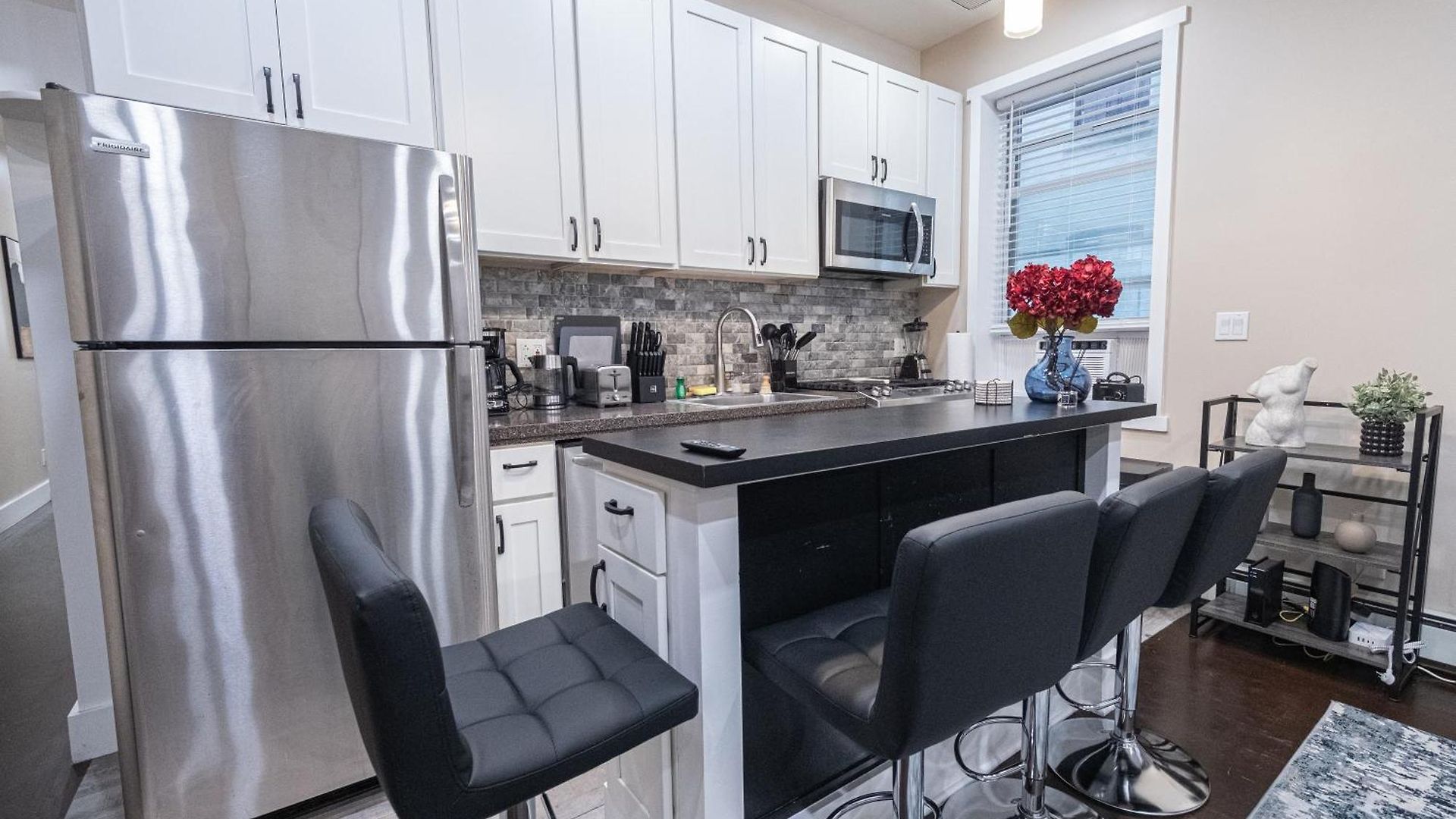 Apartment Brand New 3br 2ba Next To Park, Elevator New York