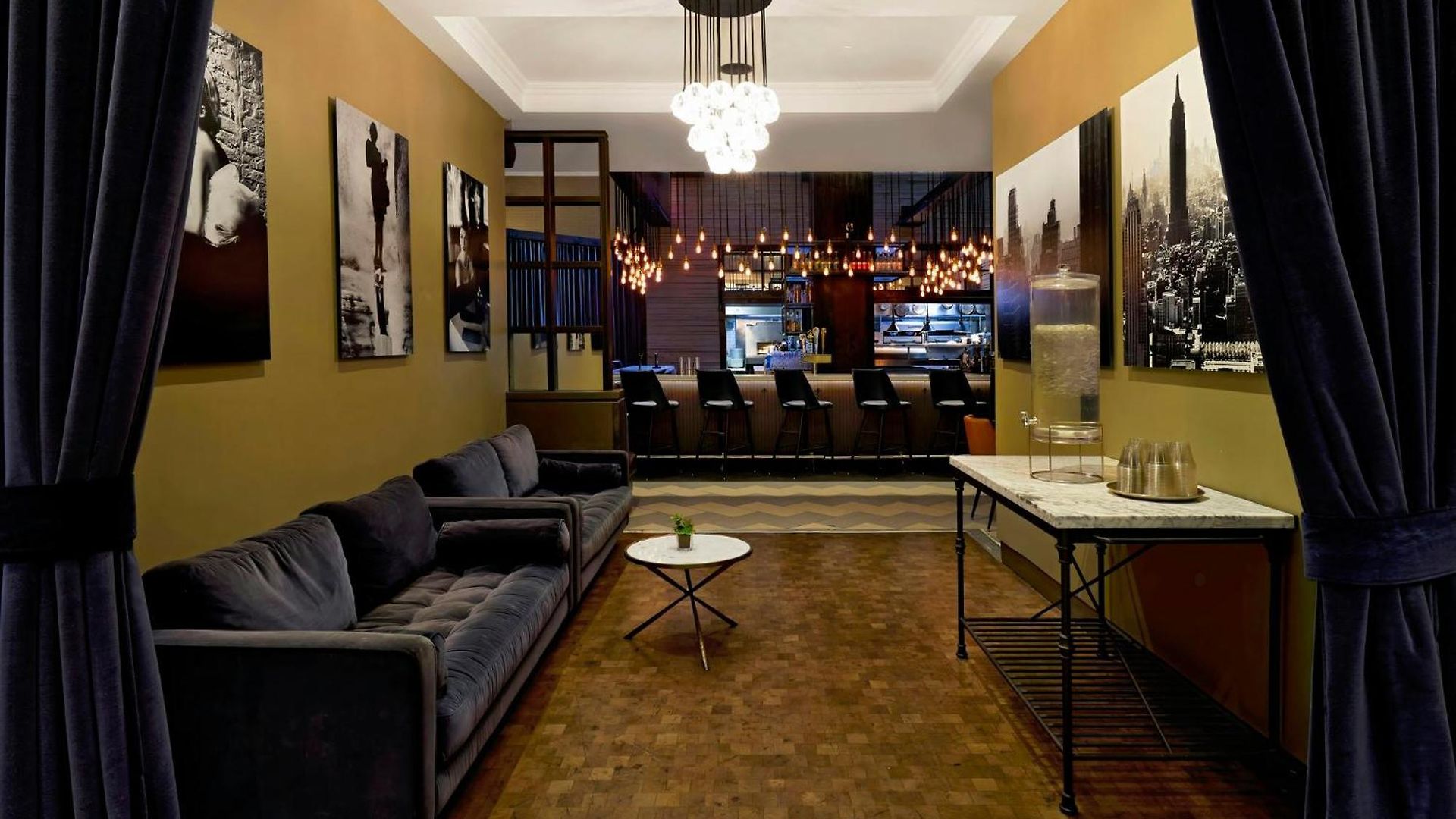 Archer Hotel