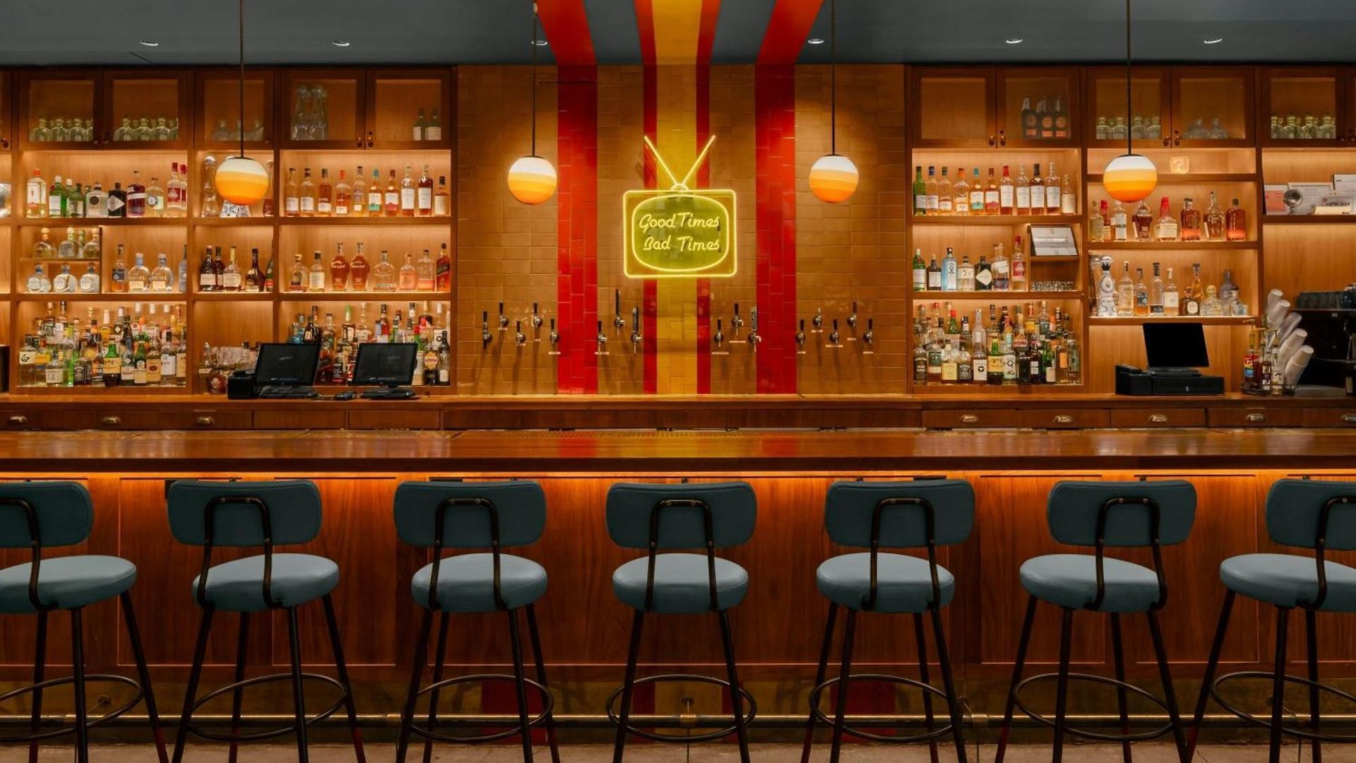 Moxy Nyc Downtown Hotel