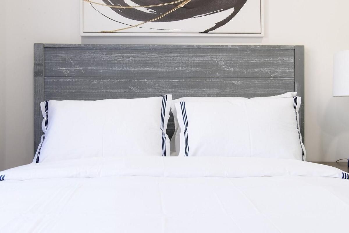 75-2c Furnished 1br W D Elev Wd Park