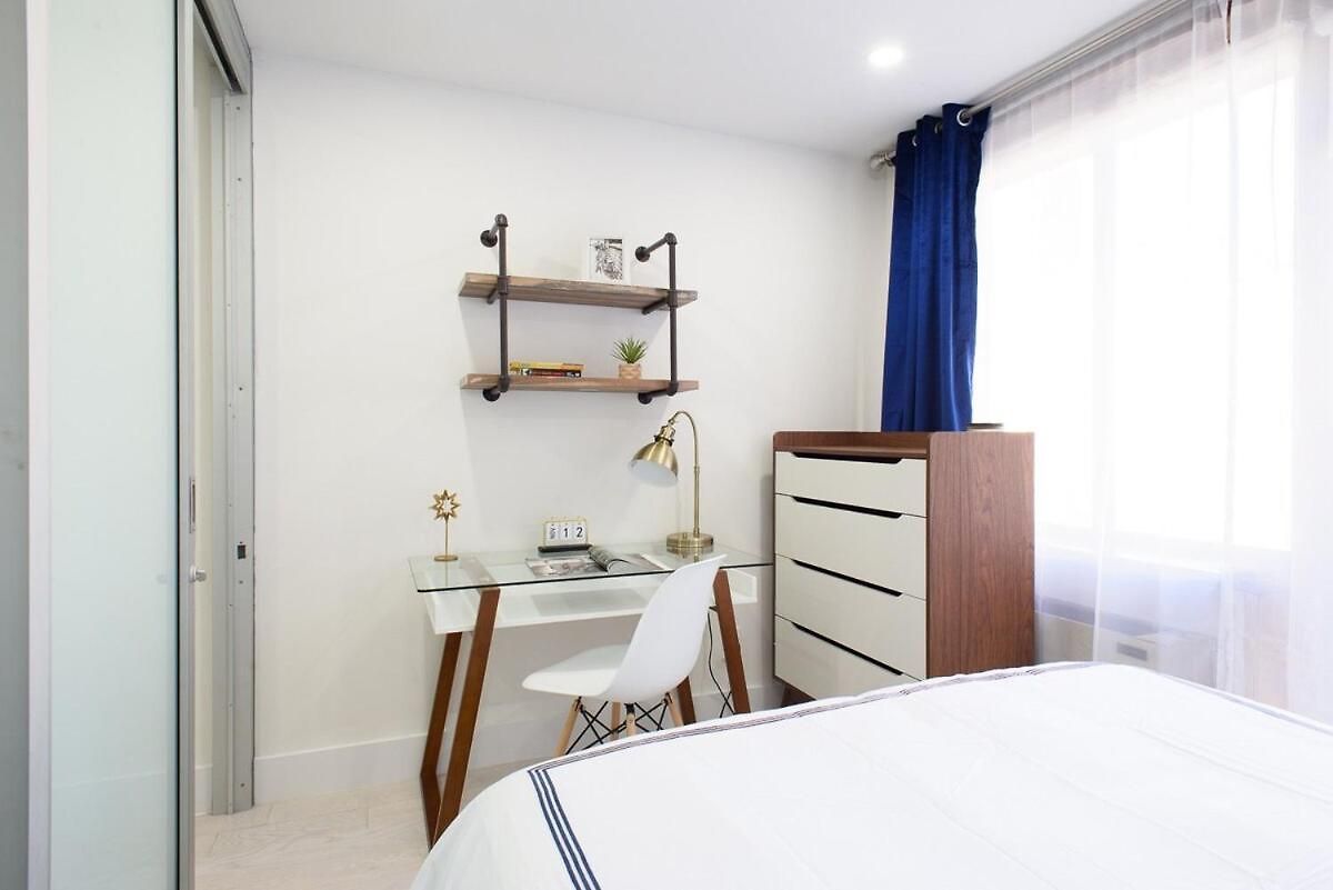 Apartment 75-2c Furnished 1br W D Elev Wd Park New York