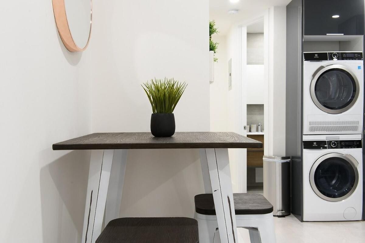 75-2c Furnished 1br W D Elev Wd Park New York