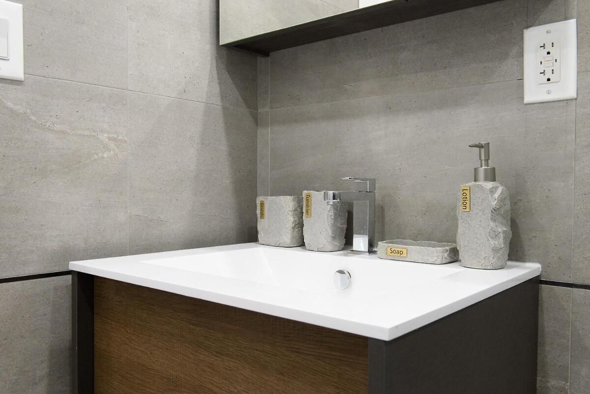 75-2c Furnished 1br W D Elev Wd Park * New York