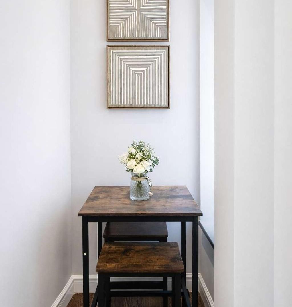Bold Manhattan Base In Prime Nolita *