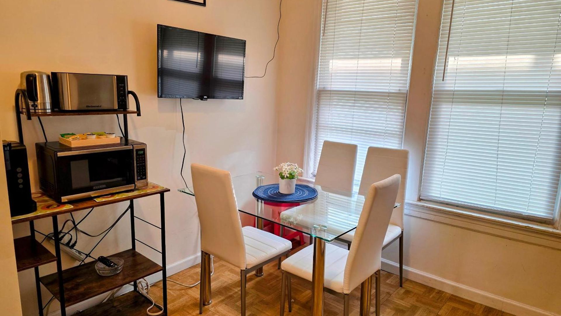 Entire Beautiful 2br Private R Apartment