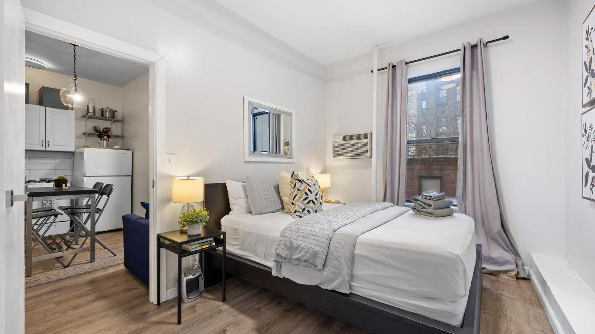 Lovely 2bed And 2bath With Unbeatable Location *