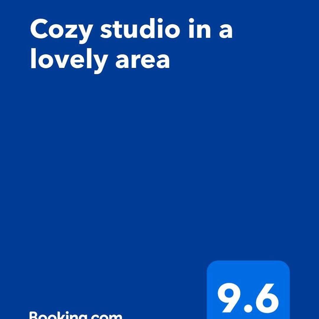 Cozy In A Lovely Area Apartment *
