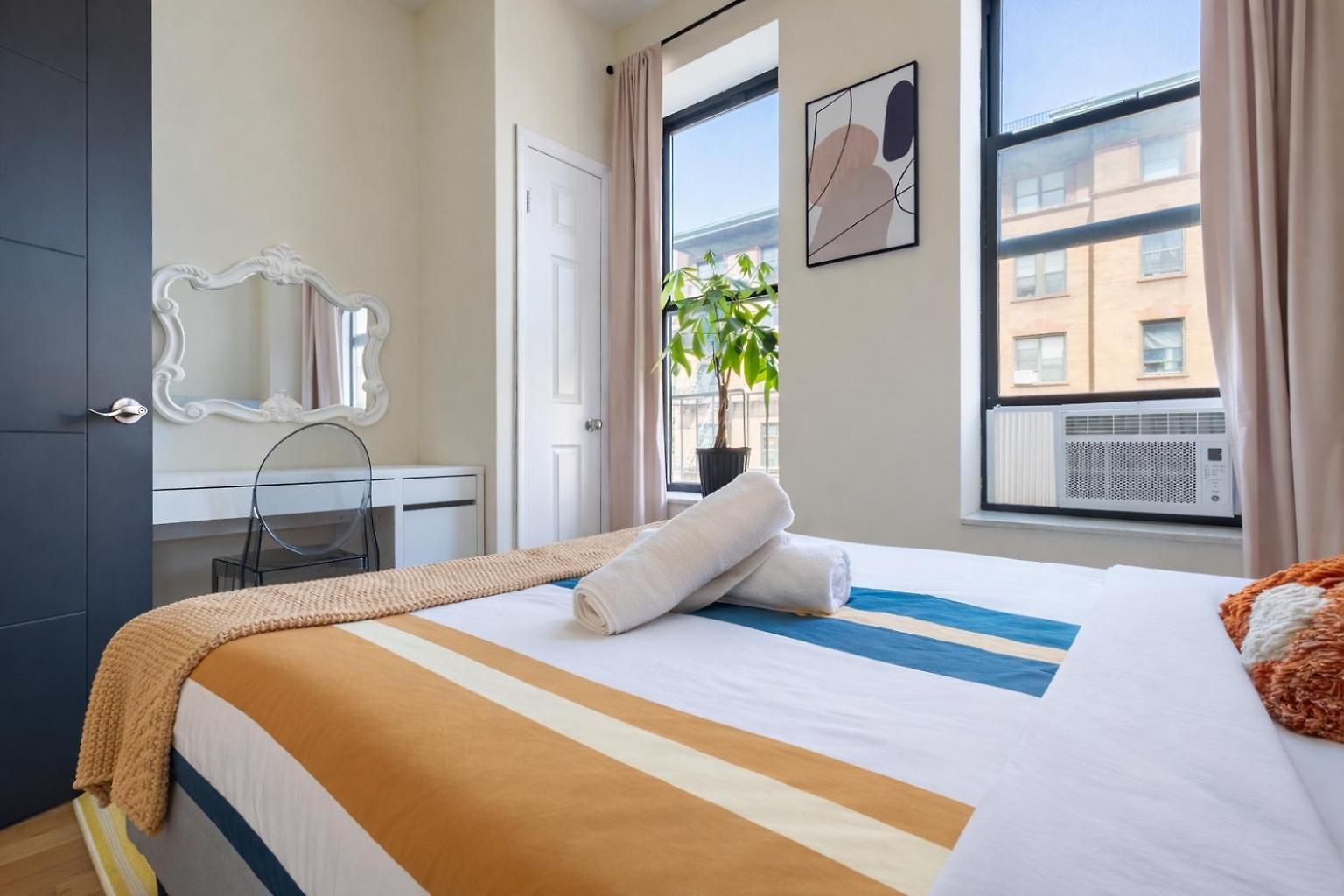 4 Bedroom Paradise Next To Park New York