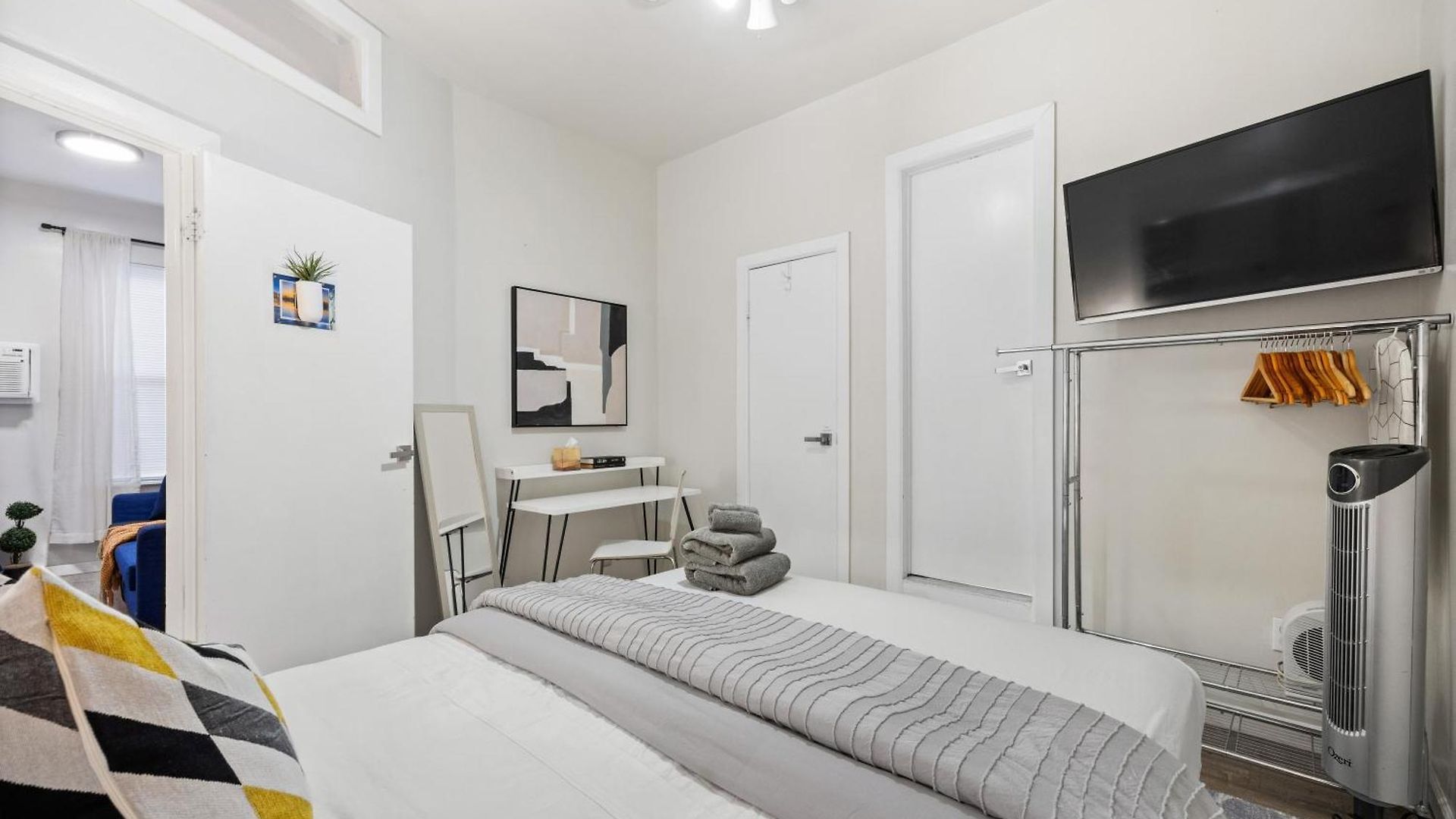 Lovely 2bed And 2bath With Unbeatable Location Apartment